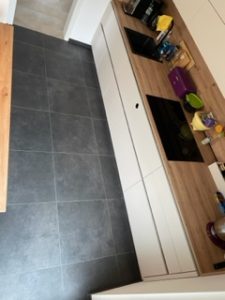 Fliesenarbeiten Küchenboden Privatkundschaft - Referenz 06